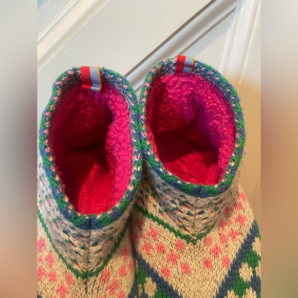 Women’s M Bombas Gripper Slippers - Picture 4 of 5